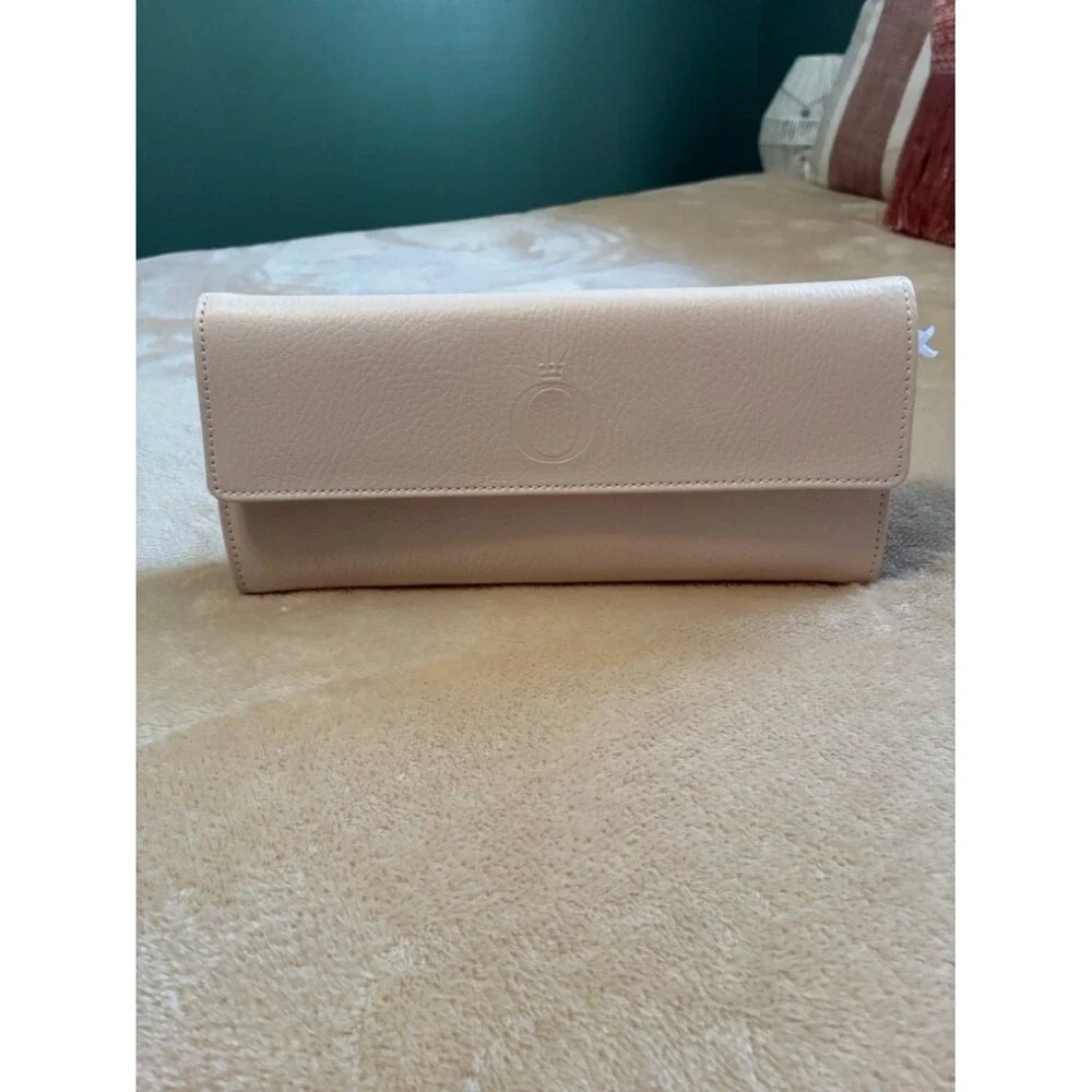 Pandora velvet lined